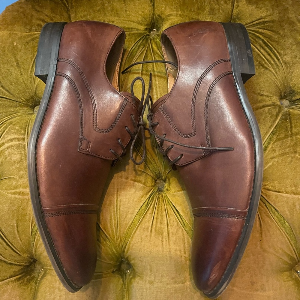 Elegant Brown Leather Men's Oxfords - Picture 6 of 11